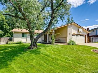 1760 S Parfet Ct, Lakewood, CO 80232