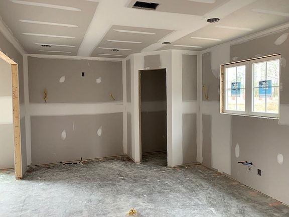 5th image of 3613 Deidra Miller Cir
