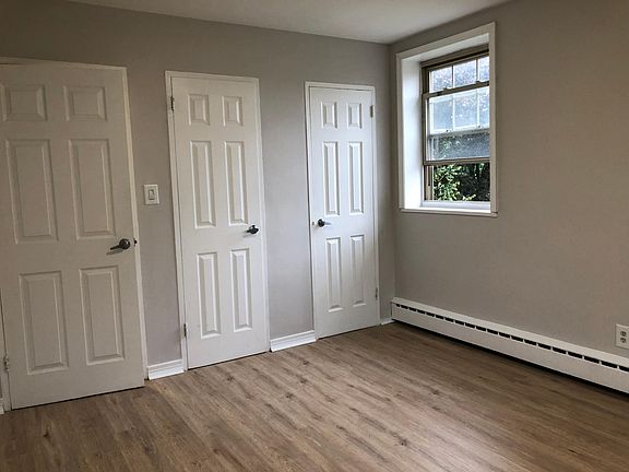 5th image of 2465 John Fitzgerald Kennedy Blvd #4B