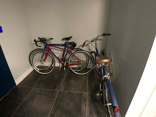 Rented by Tapiro Realty | media 39