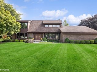 1613 Foxhill Pl, Darien, IL 60561