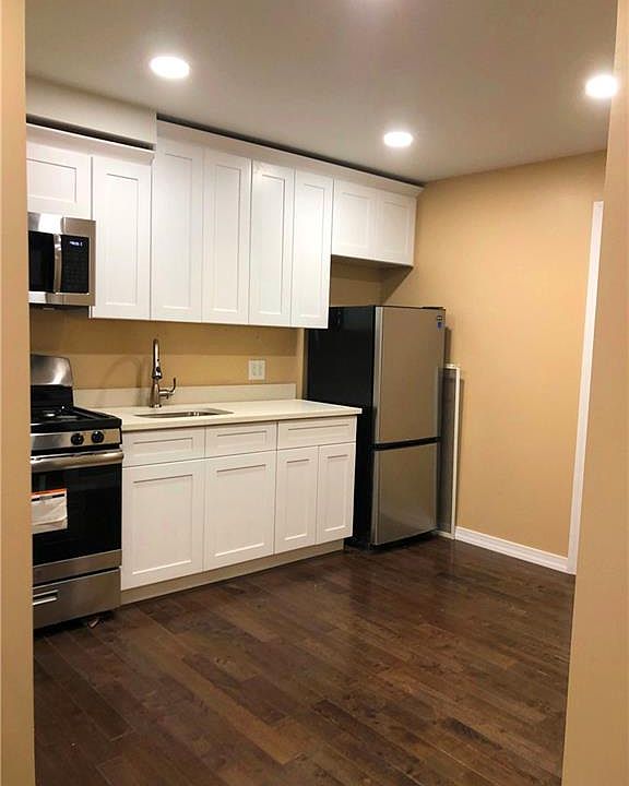 1st image of 2751 Fish Ave #1