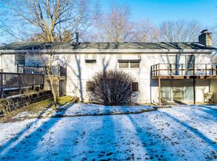 60385 Pembrook Ln, Elkhart, IN