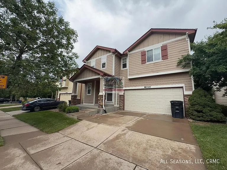 2520 Sierra Springs Dr — Photo 1