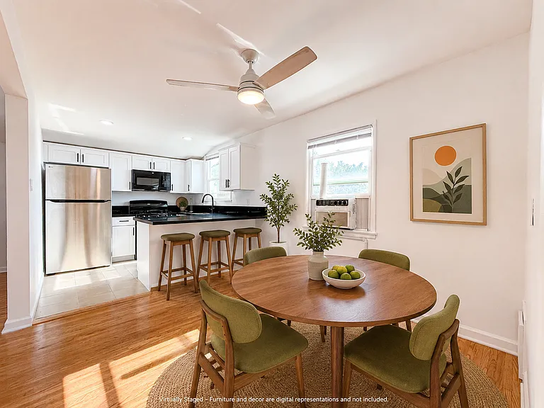 331 W Windsor Rd #1 — Photo 4