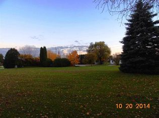 307 E Hoxie St, Spring Green, WI 53588