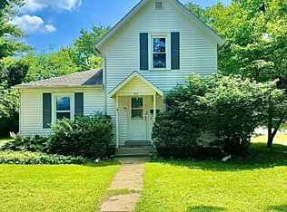302 S Maple St, Sturgis, MI 49091