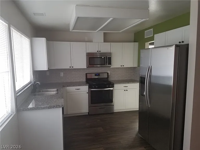 2348 Aqua Vista Ave — Photo 11