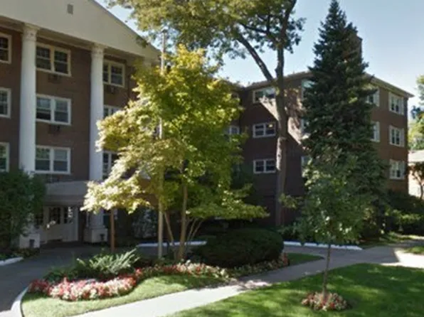 1025 Randolph St APT 113, Oak Park, IL 60302