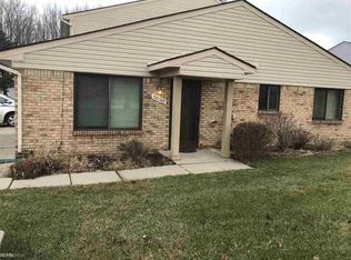 50142 N Benny Ct, Chesterfield, MI 48047