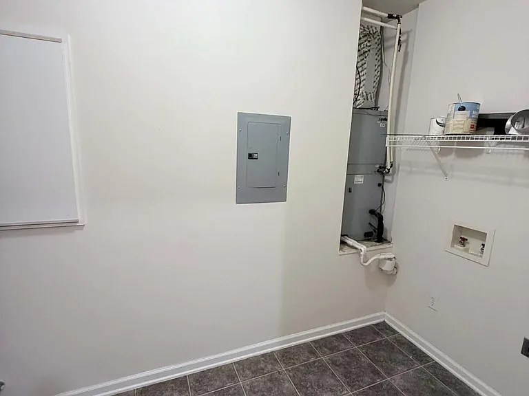 1111 Turtle Creek Rd #E — Photo 11
