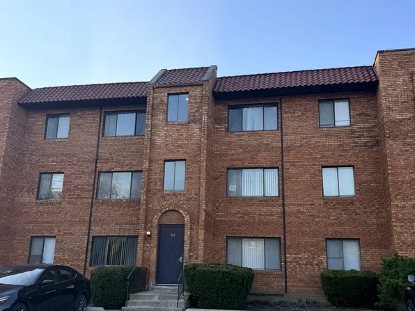 363 E Rimini Ct APT 3A, Palatine, IL 60067