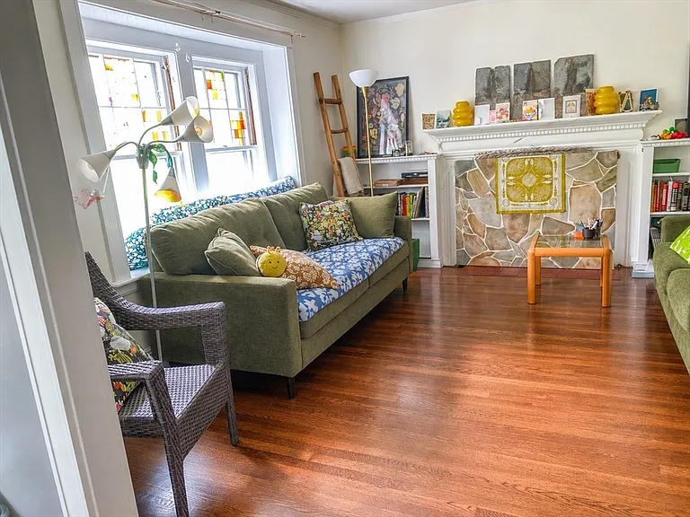 59 Rowe St #2 — Photo 2