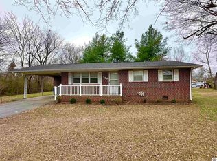 704 E 14th St, Benton, KY 42025