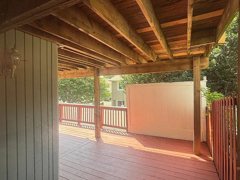 18529 Eagles Roost Dr — Photo 112