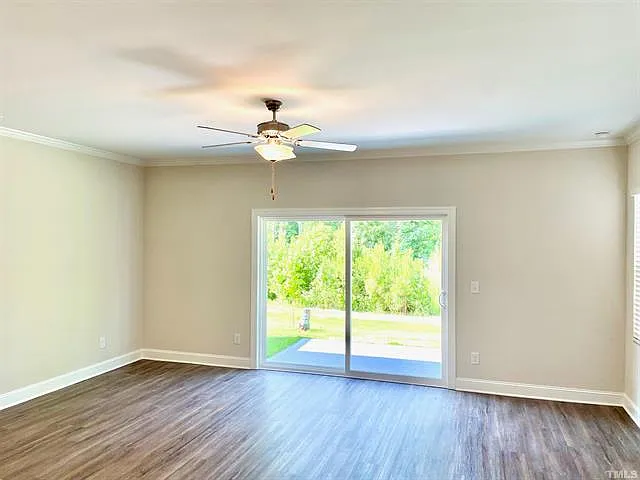 3 bed, 2.5 bath, 1629 sqft, $1,950 — Photo 3