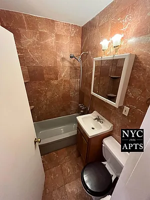 Rented by New York City Apartments | media 9