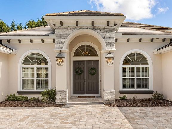 3rd image of 9609 SAN FERNANDO COURT