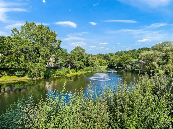 605 Heritage Hills #A, Somers, NY 10589