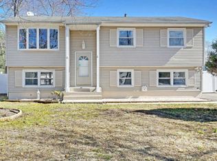 38 Almond Dr, Toms River, NJ 08753