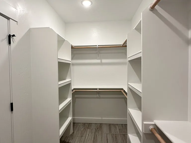 2285 Estate Ave — Photo 33