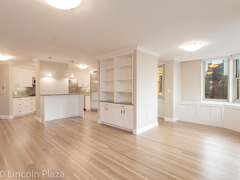 1st image of 30 W 63rd St APT 32L