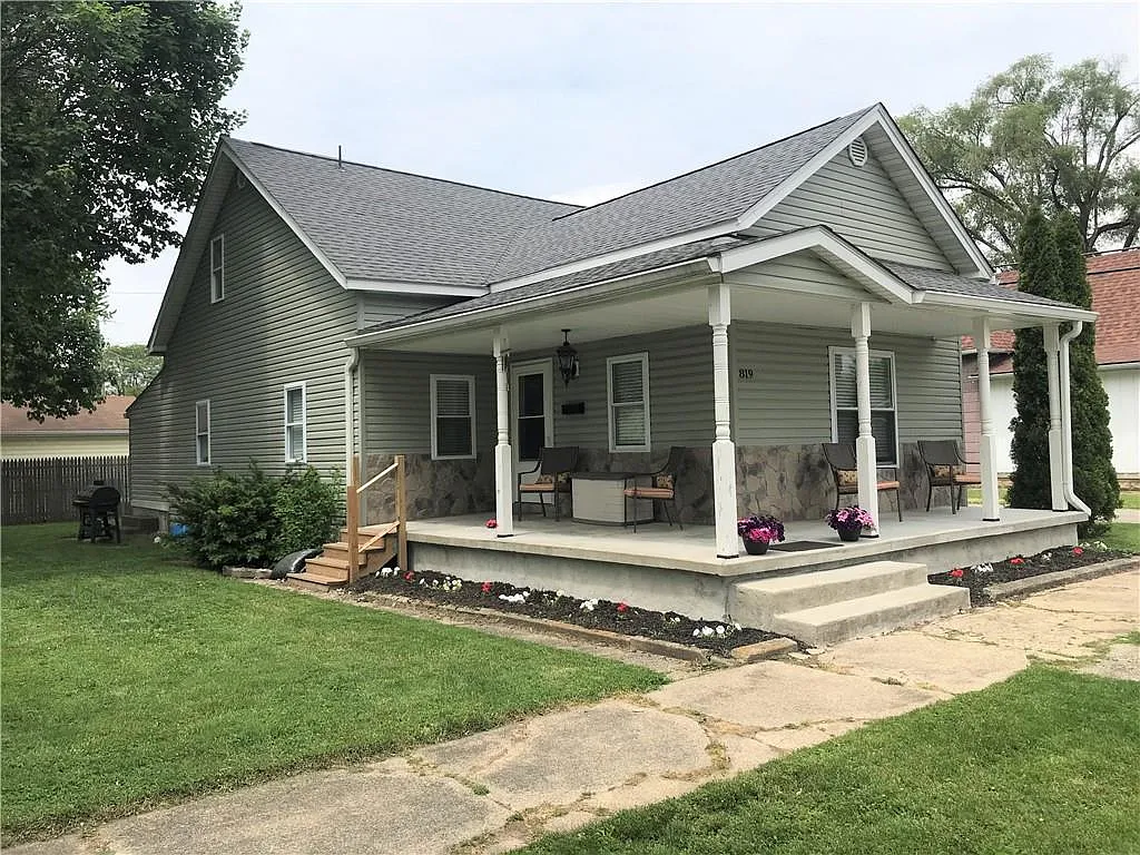 819 N Arthur St photo 1