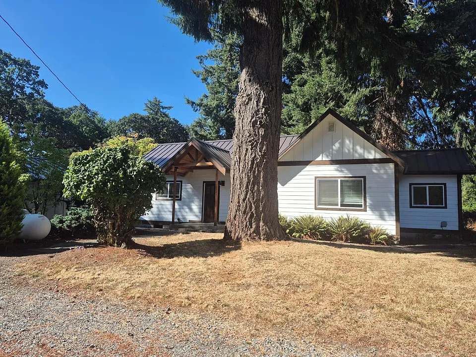 12447 Vail Cut Off Rd SE