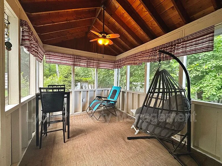 140 Long View Dr — Photo 22