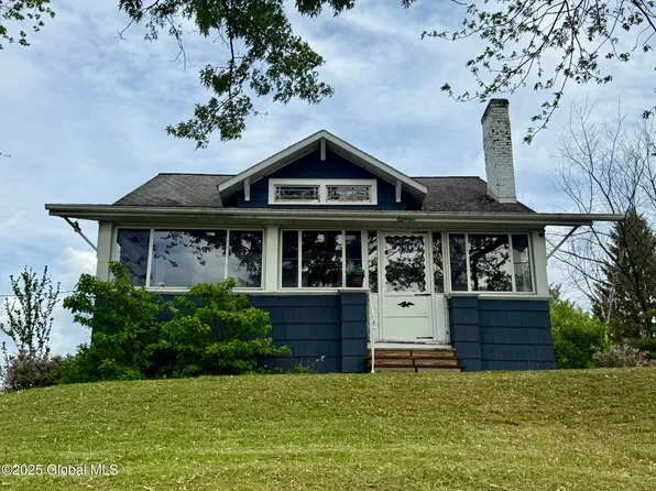 18 Bellemeade Street, Wynantskill, NY 12198