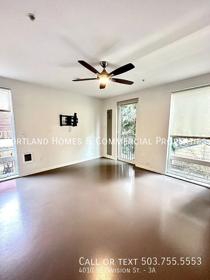 Studio in Modern Setting Near Restaurants, Cafes, Bars / Pets Welcome / 1 Month Free / Short-Term... — Photo 4