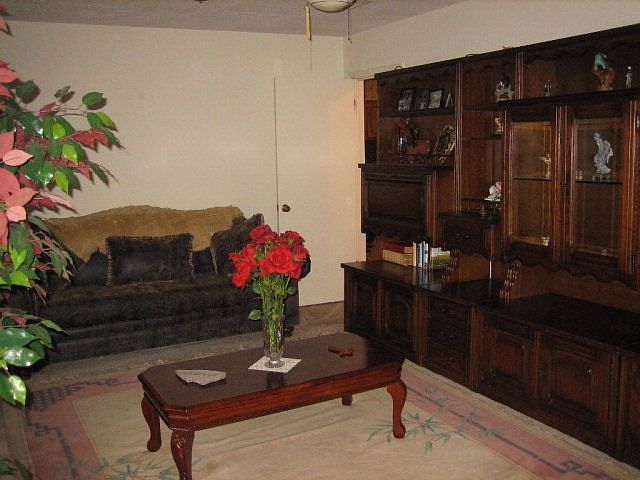 2nd image of 48 Clairmont Cir
