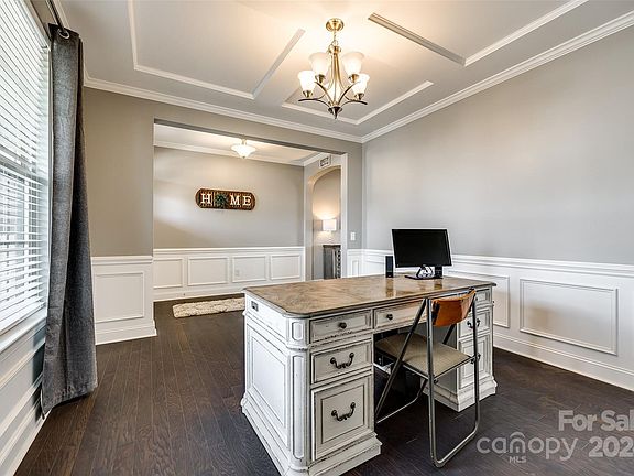 5th image of 17411 Austins Creek Dr