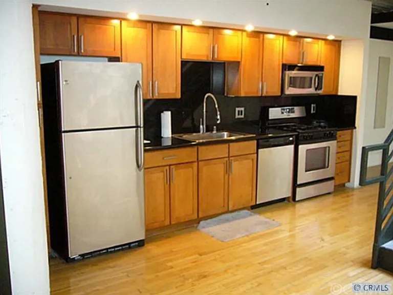 417 S San Pedro St #103 — Photo 3