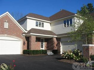 3210 Legacy Ct, West Bloomfield, MI