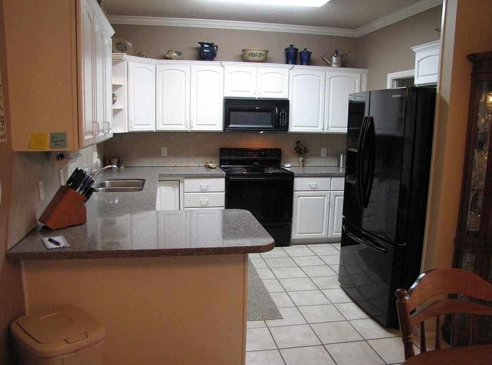 2nd image of 5418 70th St