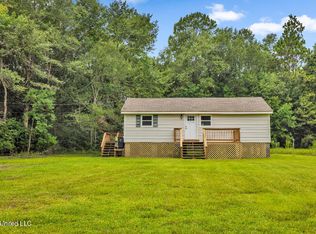 9209 Forsythia Dr, Moss Point, MS 39562