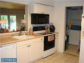3rd image of 37 Wildgeese Cir