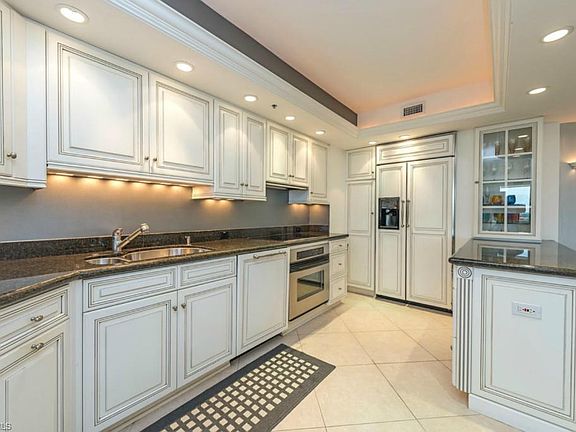5th image of 4751 Gulf Shore Blvd N APT 1703