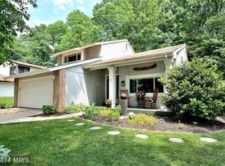 5353 Sideburn Rd, Fairfax, VA 22032