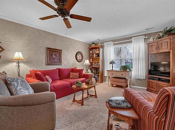 5th image of 3612 Candlewyck Club Dr APT A