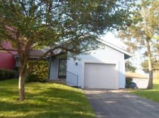 6024 Cinnamon Tree Ct, Englewood, OH