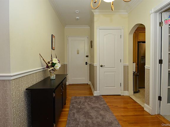 3rd image of 40 Rockledge Road #2A