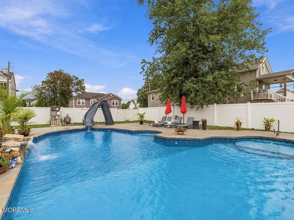 1st image of 355 Lorillard Avenue