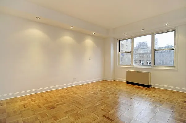 Rented by Penmark Realty | media 25