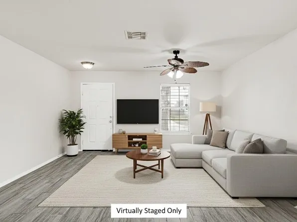 7906 Yaupon View Dr, Cypress, TX 77433