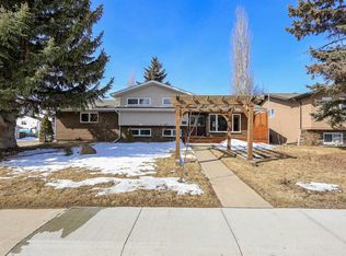 415 E Barrett Dr, Red Deer, AB T4R 1M2