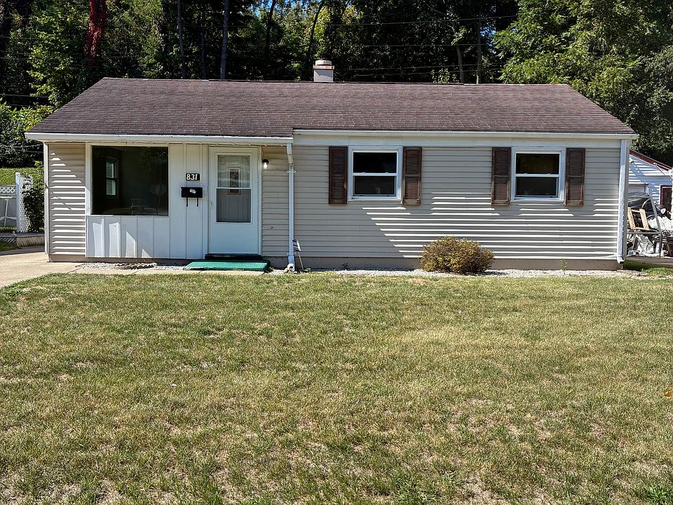 1st image of 831 E Chippewa Ave