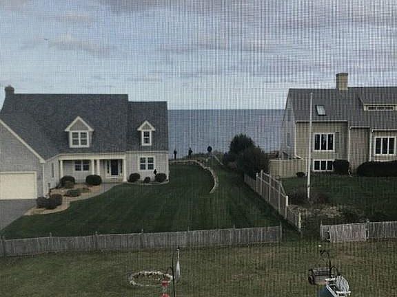 4th image of 172 Warren Ave