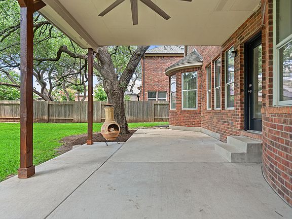3rd image of 2409 Beeleigh Ct